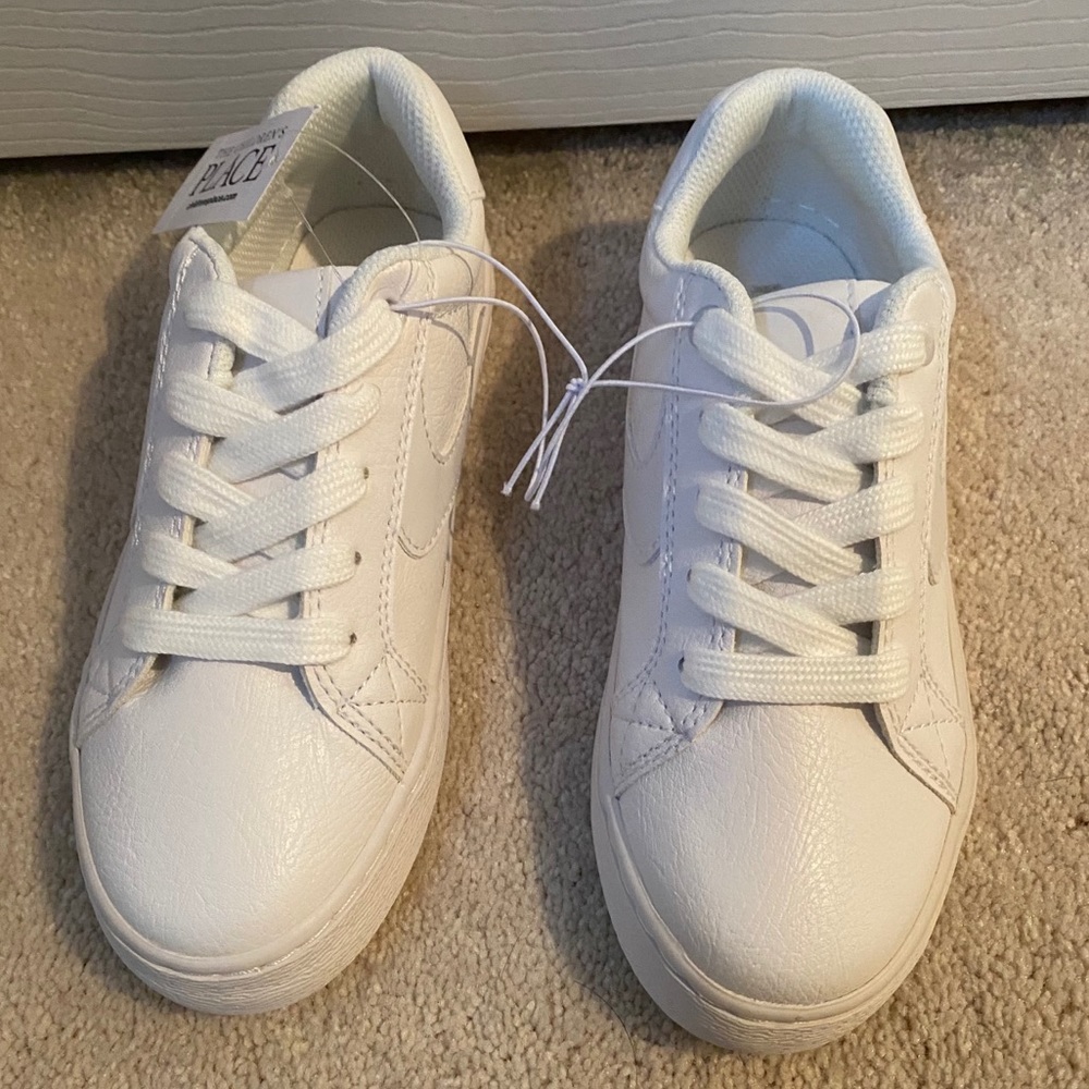 Boys Uniform Low Top Sneakers - Picture 3 of 5